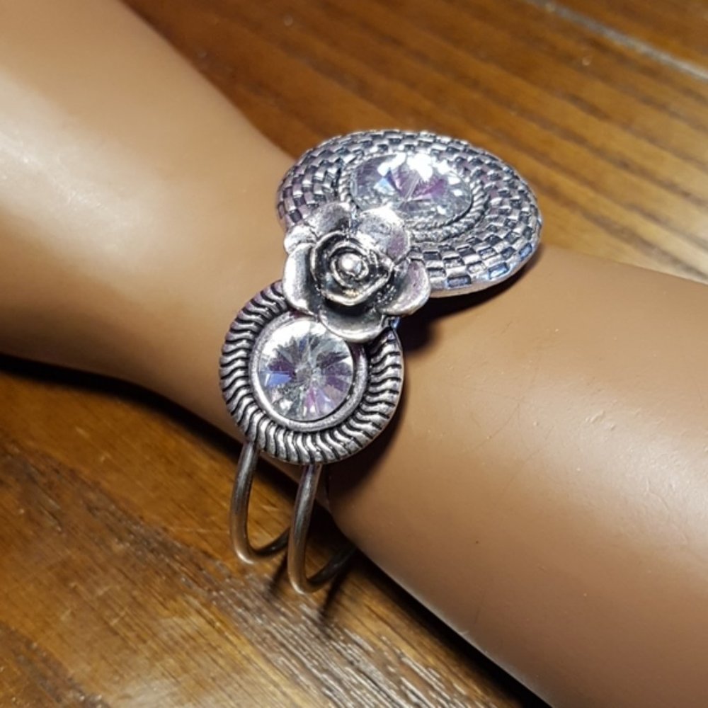 Flower & Diamond Bracelet